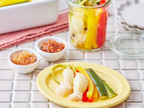 つまみにんにくと野菜のピクルス